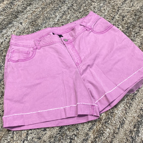 Lane Bryant Shorts Nwt Lane Bryant Purple Pink Denim Shorts 6 Inch